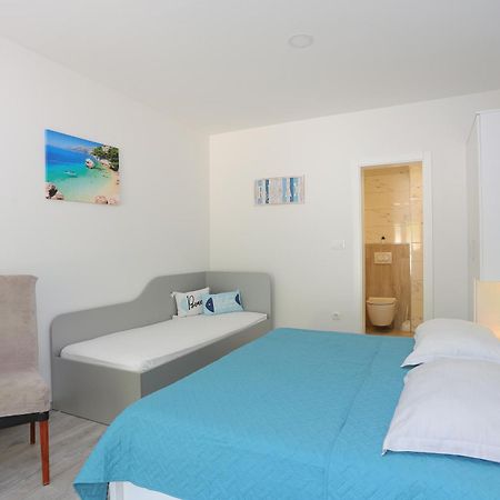 Apartments By The Sea Brela, Makarska - 6688 Zimmer foto