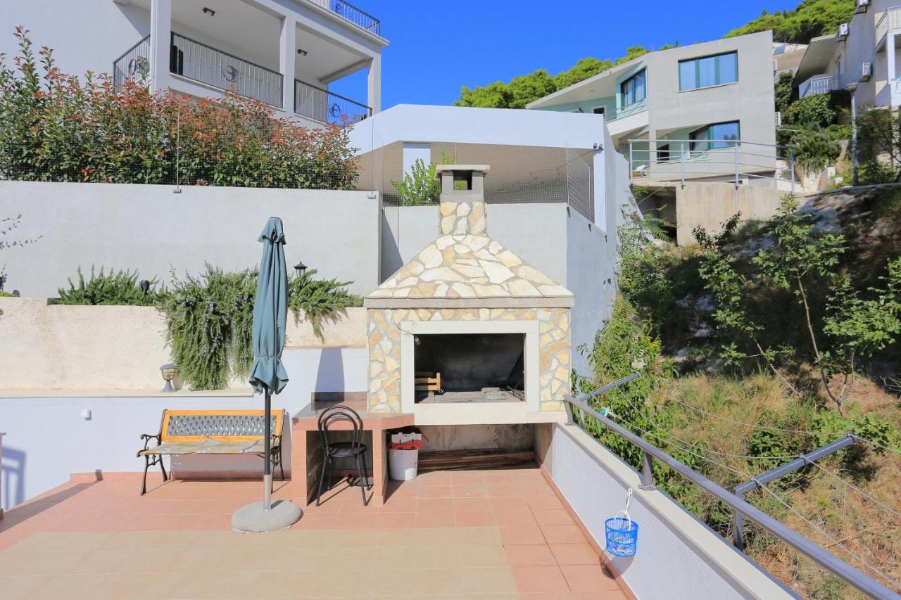 Apartments By The Sea Brela, Makarska - 6688 Exterior foto