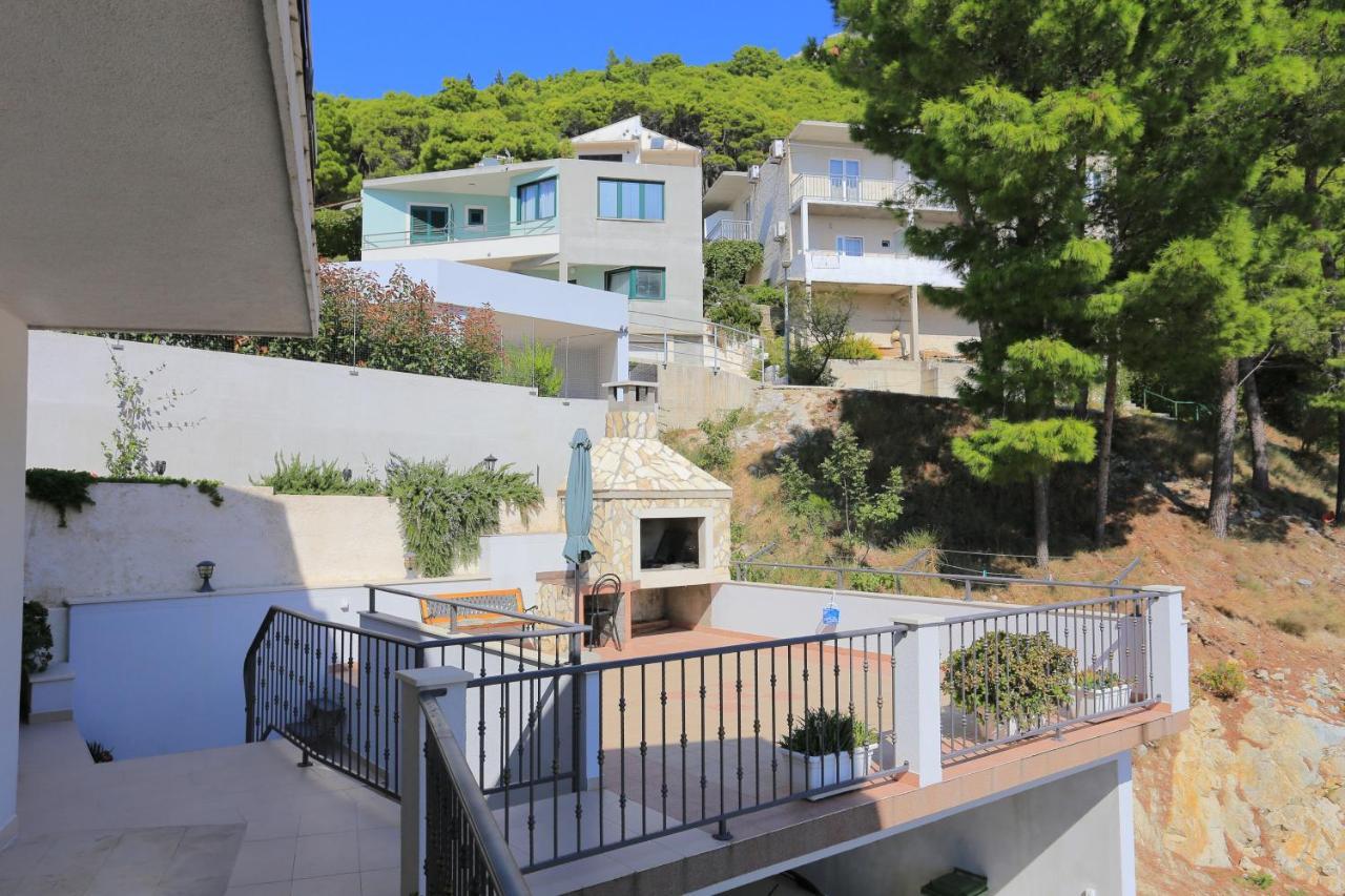 Apartments By The Sea Brela, Makarska - 6688 Exterior foto