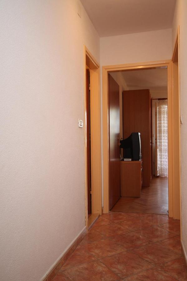 Apartments By The Sea Brela, Makarska - 6688 Exterior foto