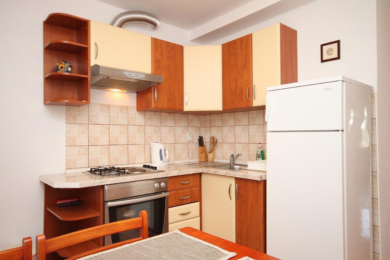 Apartments By The Sea Brela, Makarska - 6688 Exterior foto