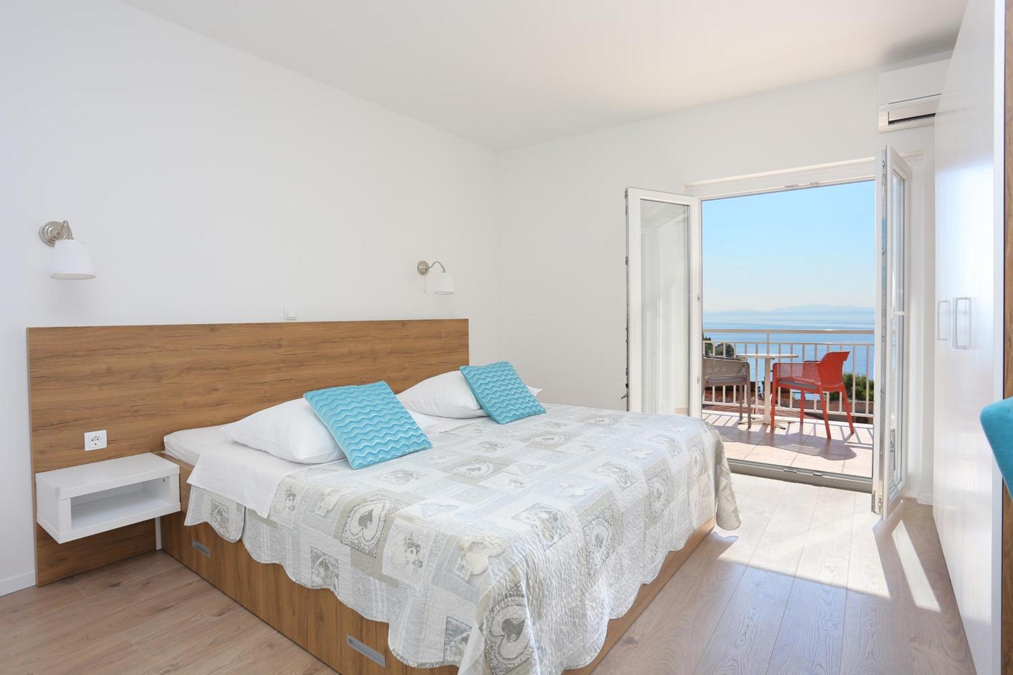 Apartments By The Sea Brela, Makarska - 6688 Zimmer foto