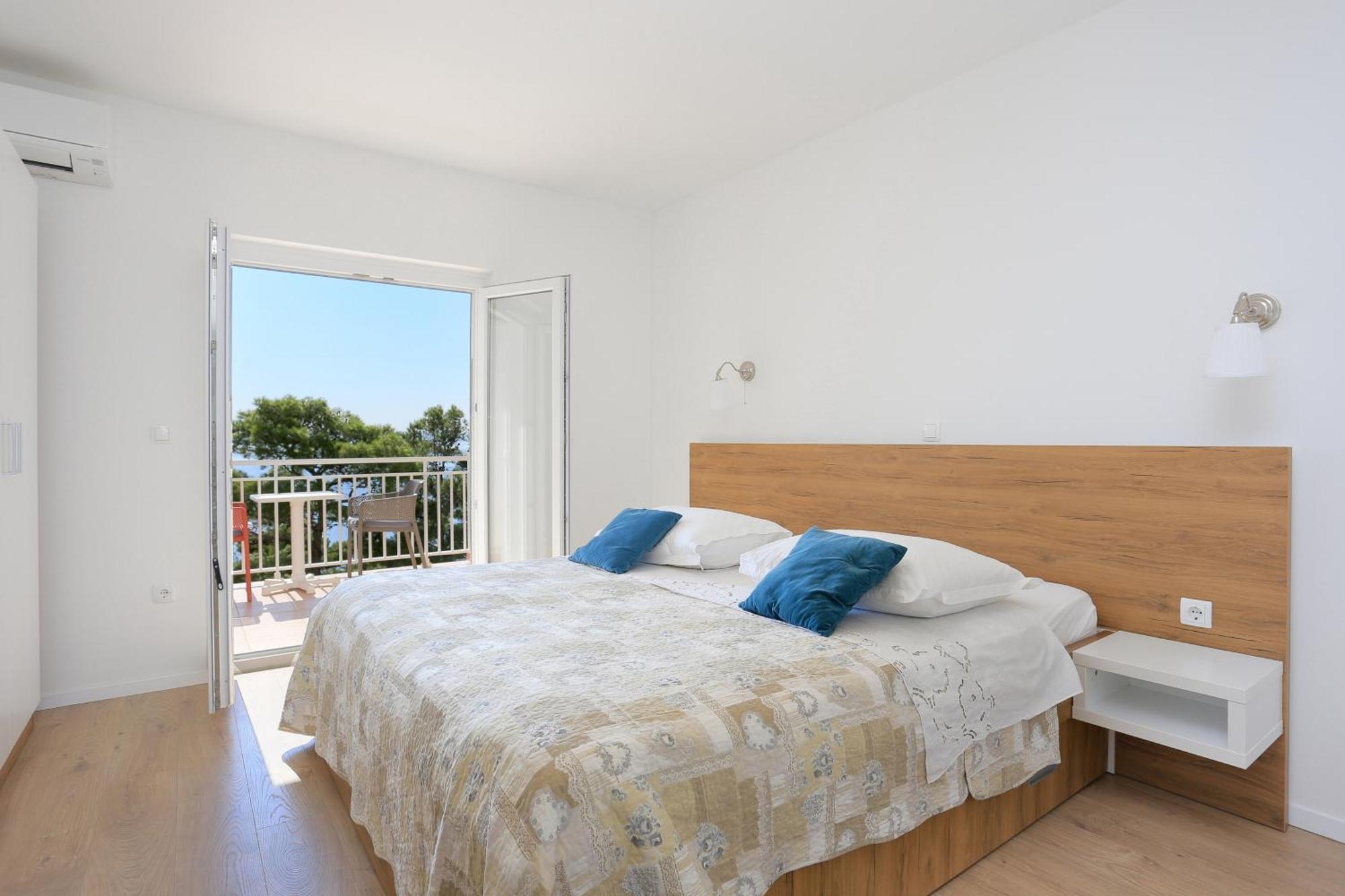 Apartments By The Sea Brela, Makarska - 6688 Zimmer foto